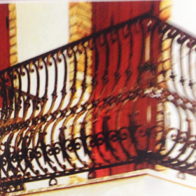 LAN CAN SẮT CÔNG NGHỆ 02