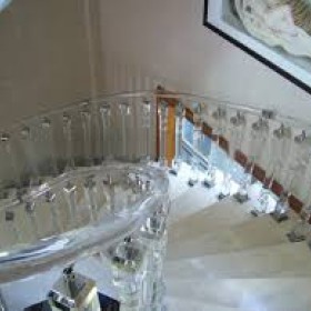 PHỤ KIỆN CẦU THANG KÍNH